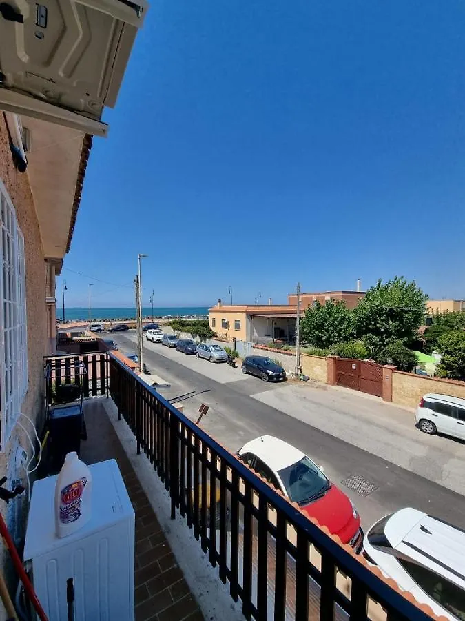 Quiet Rest Apartment Fiumicino 0*,  Italy